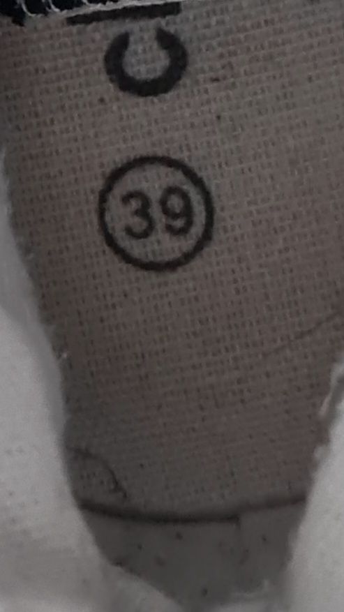 Scarpe da donna: Sneakers Chiccoré Gr. 39 – Usato da Beinwil Freiamt venduto da tafa8 6