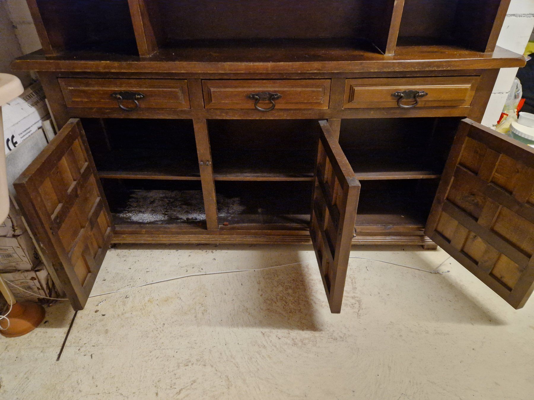 Schränke: Buffetschrank mit Aufsatz, Holz, braun – Gebraucht aus Wolfhausen von Nico_V01 6