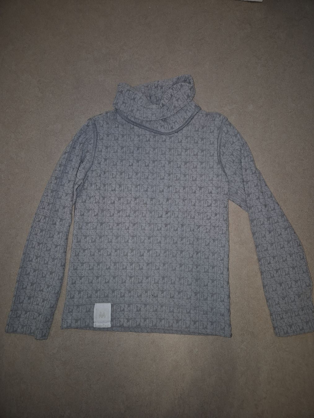Pullover & Sweatshirts: Grauer Langarmpullover mit Rollkragen Gr 128 – Gebraucht aus Richterswil von ChristinW01