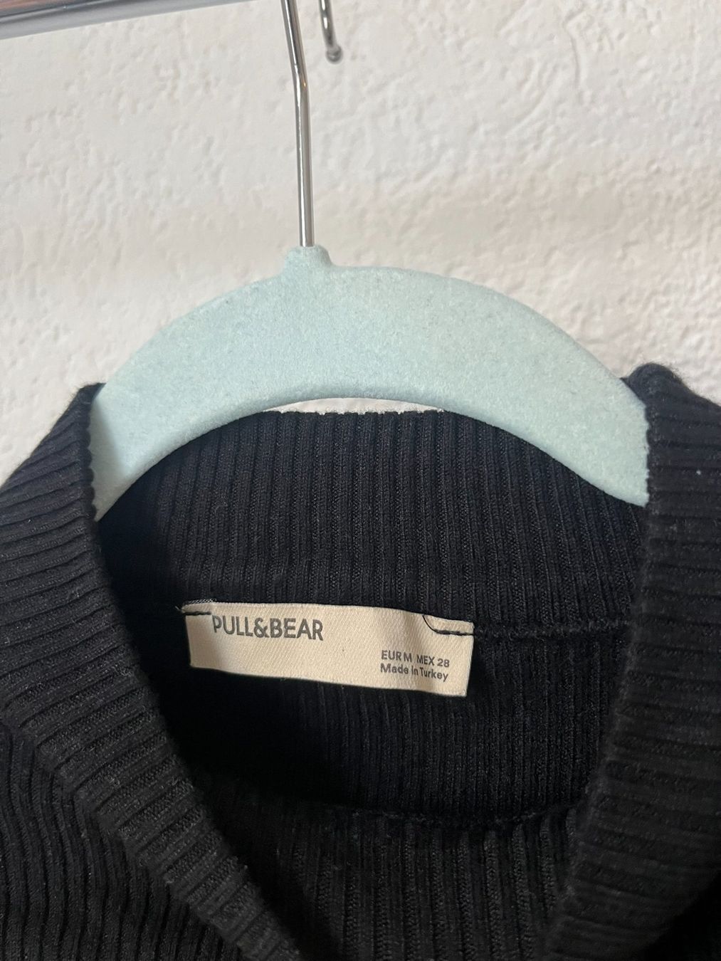 Pull&Bear Pullover & Sweatshirts: schwarzer kurzer Strickpullover – Gebraucht aus Bern von zau_272v 2