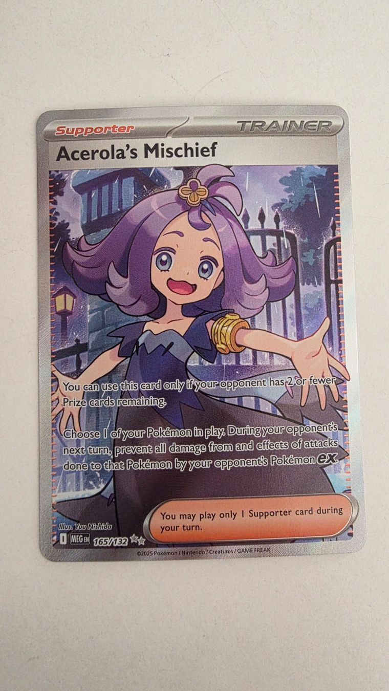 Pokémon Carte collezionabili: Acerola's Mischief - 165/132 - Mega Evolution - Full Art – Nuovo (secondo la descrizione) da Richterswil venduto da Goennjamin90