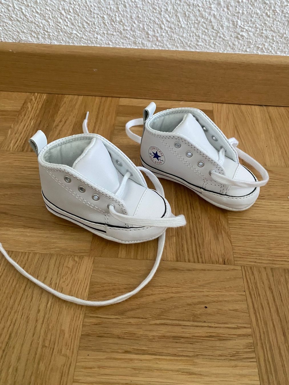 Converse Scarpe per ragazzi: Kinder Schuhe Grösse 18 – Usato da Zürich venduto da MaSte