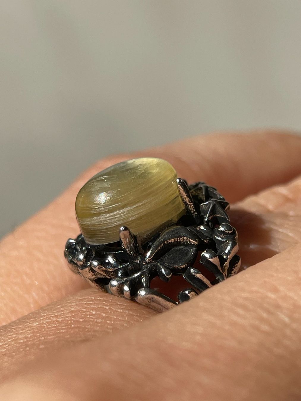 Anelli: Premium Vintage-Ring mit Phlogopit Verstellbar – Nuovo e nell'imballaggio originale da Schiers venduto da sisikristall 2