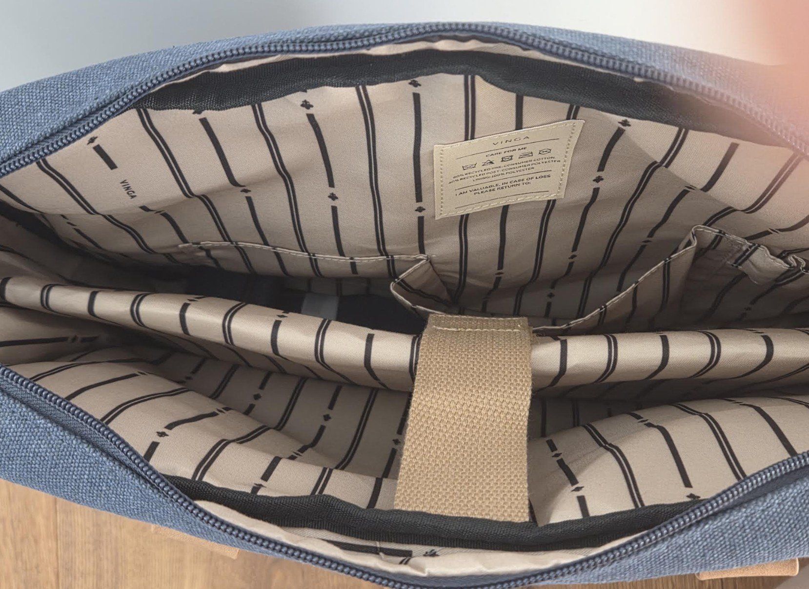 Taschen: VINGA Bosler Computertasche – Neu (gemäss Beschreibung) aus Engelberg von ben_w6lm 4