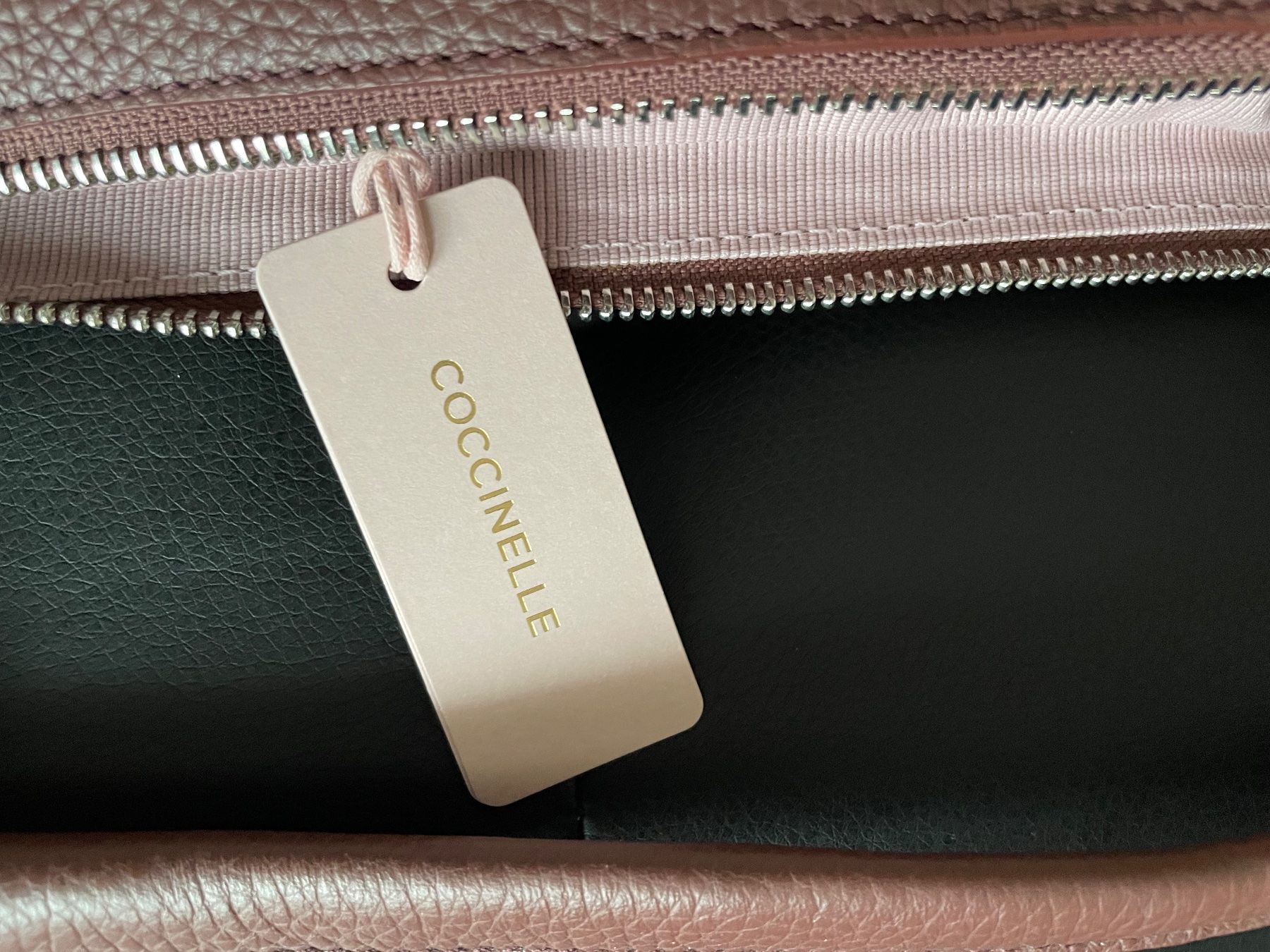 Coccinelle Borse da donna: Leder-Beuteltasche NEU- COCCINELLE - Damen – Nuovo (secondo la descrizione) da Luzern venduto da Roger3022 8