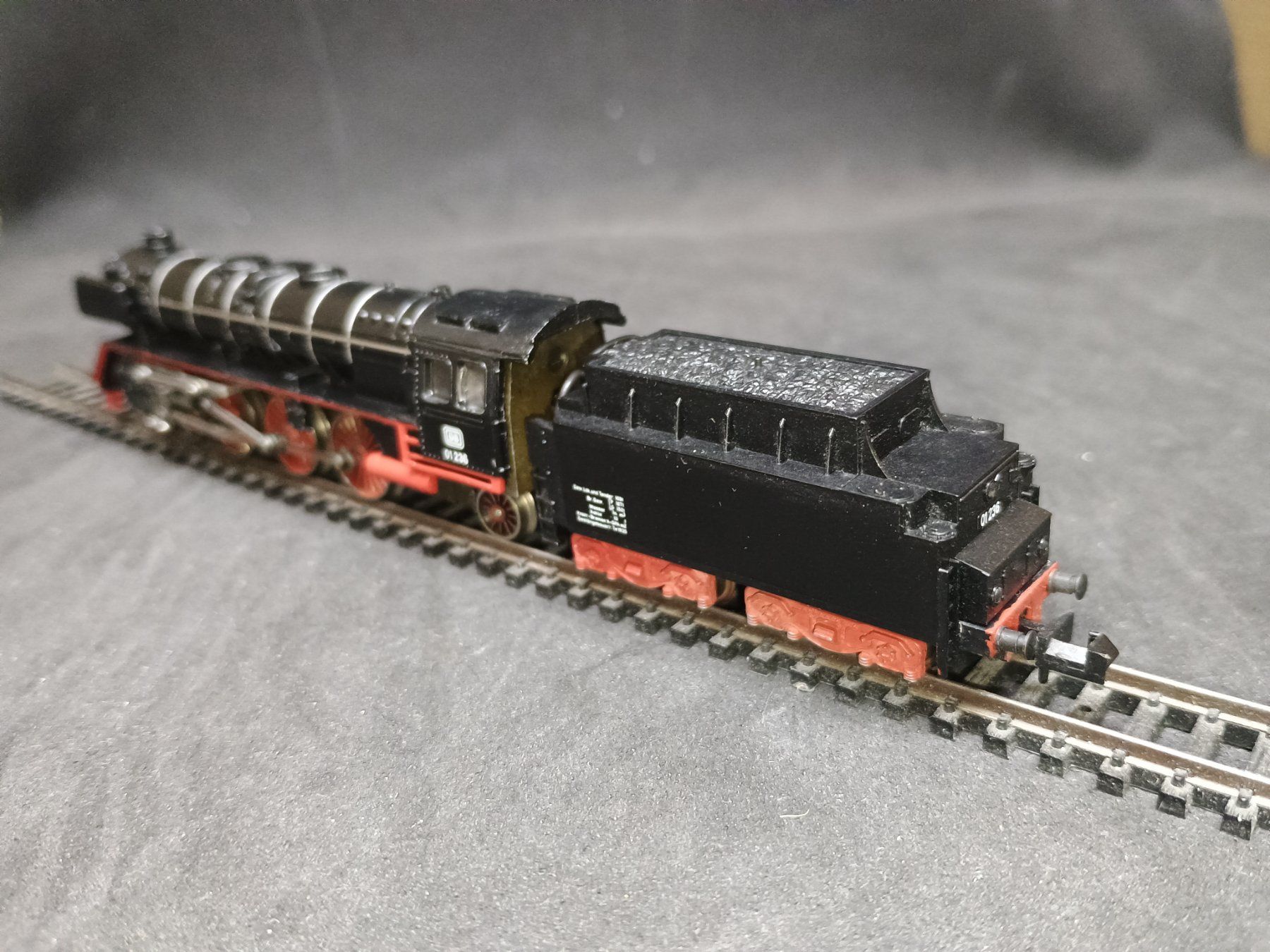 Trix Modellini di ferrovie: Spur N BR 01 Dampflok – Usato da Bätterkinden venduto da hobbycha 4