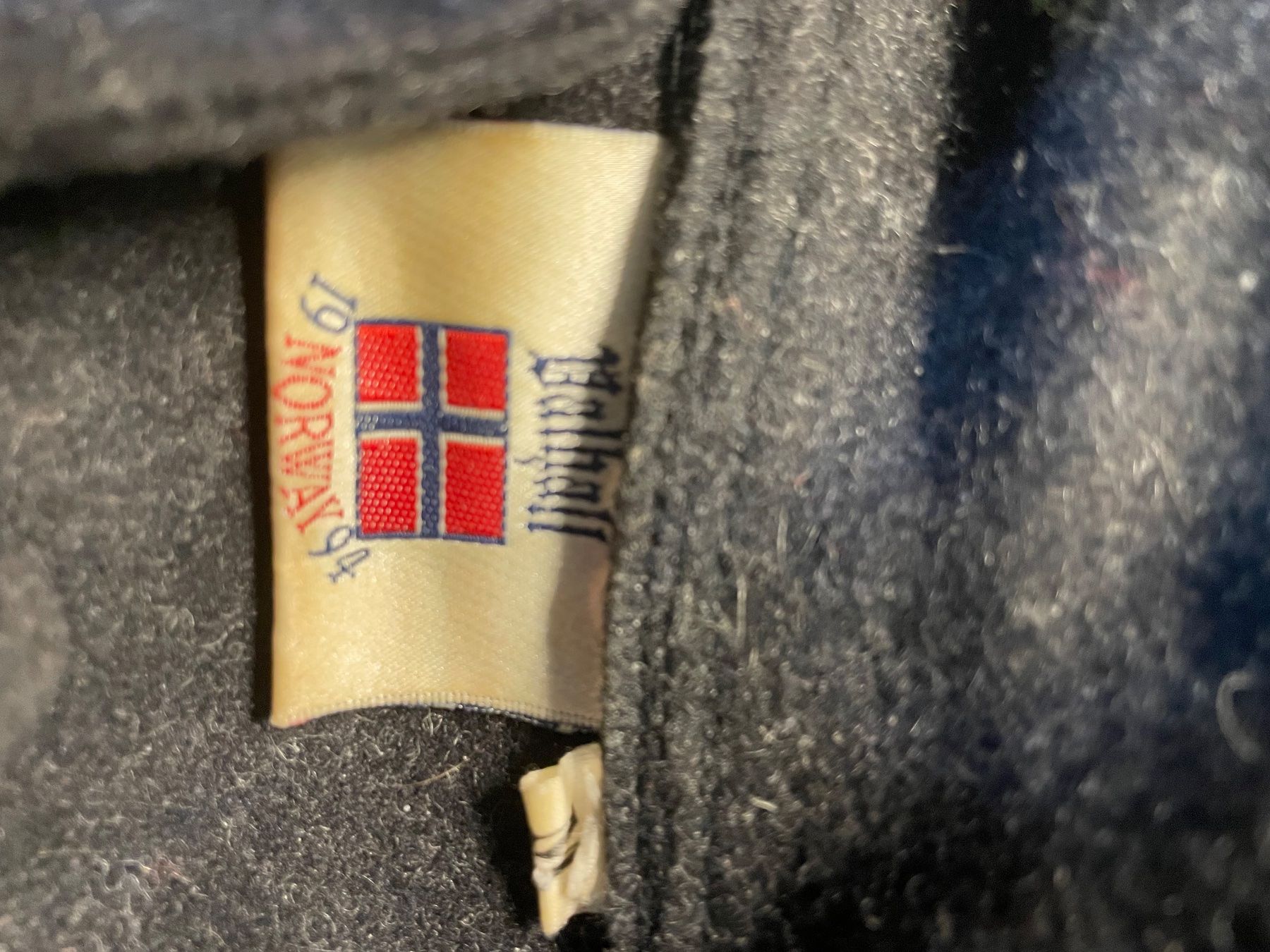 Pullover & Sweatshirts: Wollpullover m – Gebraucht aus Zürich von shineshineshine 2