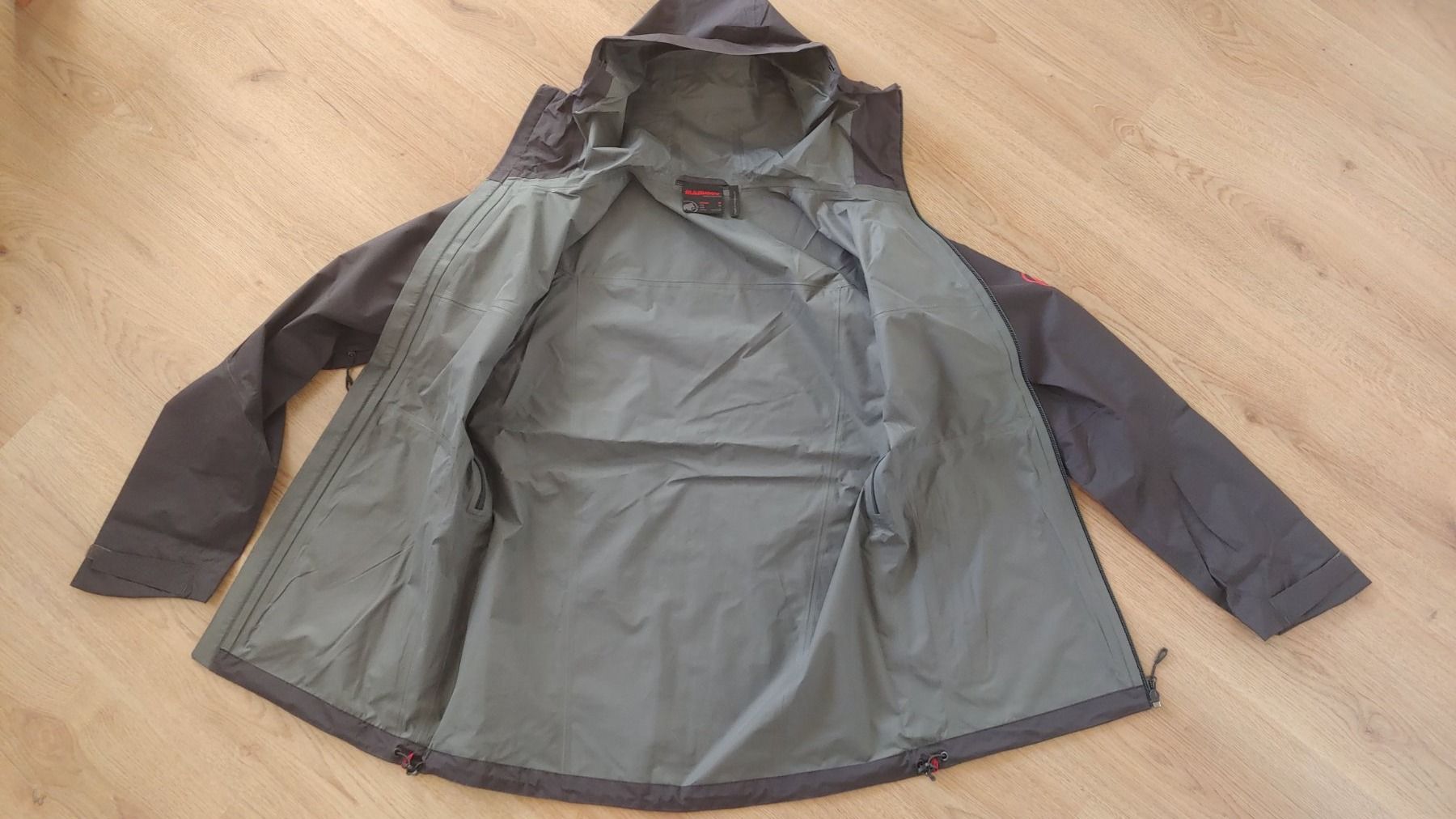 Mammut Giacche: Mammut Goretex Jacke M - NEU – Nuovo (secondo la descrizione) da Ebikon venduto da brombomboli 1