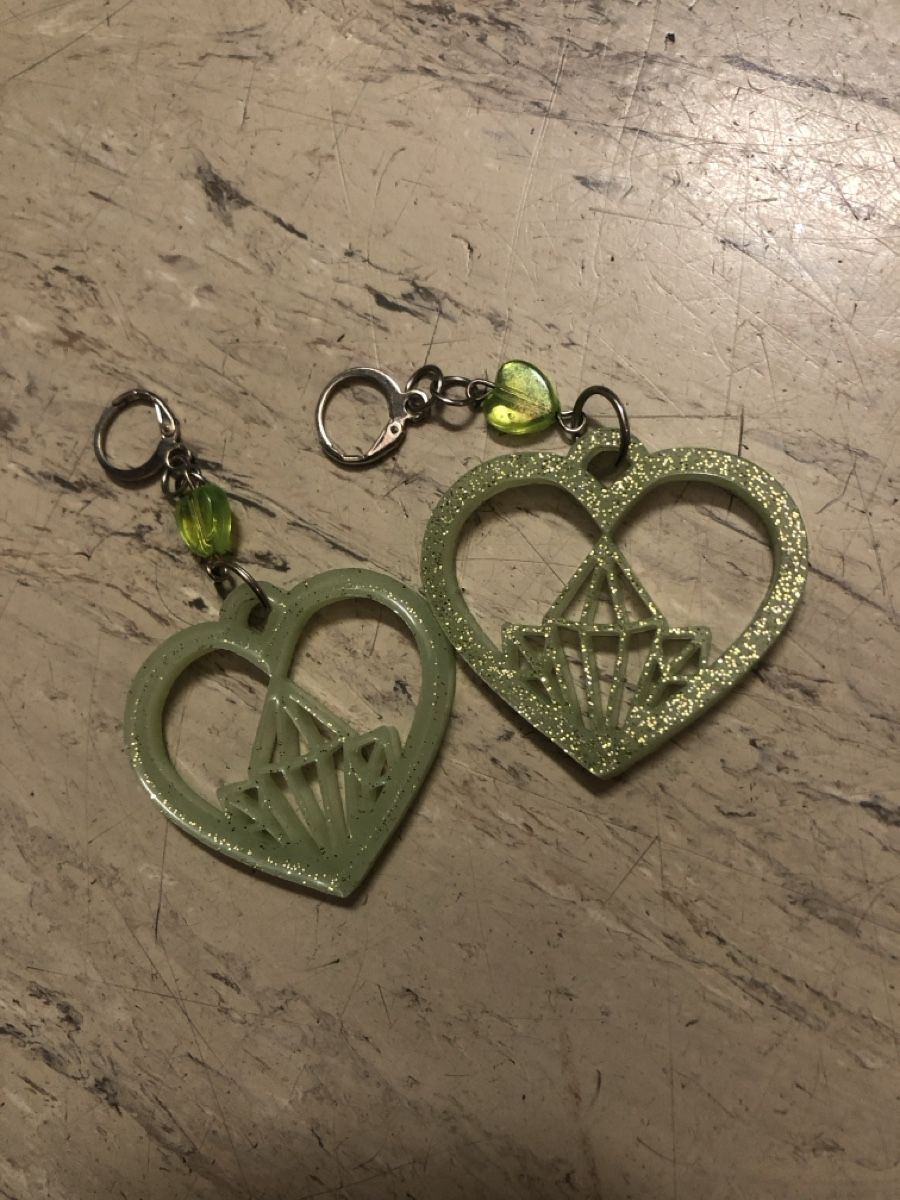 Boucles d'oreille: Grüne Ohrringe mit Glitzer – D'occasion à Zürich par aurelia_nater