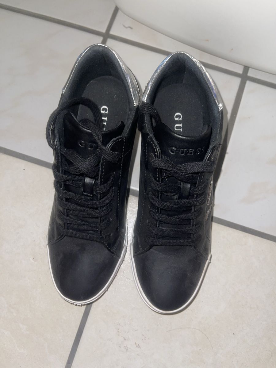 Guess Chaussures femmes: Guess absatz sneakers gr.39 – D'occasion à Schöfflisdorf par Bling_it_on 1