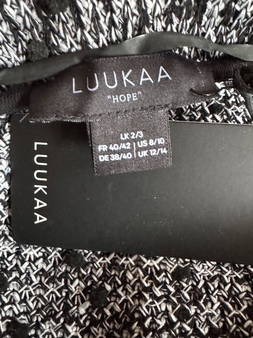 Maglioni & Felpe: Pull LUUKAA oversize noir et blanc, taille 40-42 – Nuovo (secondo la descrizione) da Morges venduto da sandy069 4