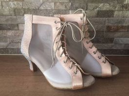 Bottines de danse pointure 39 neuves