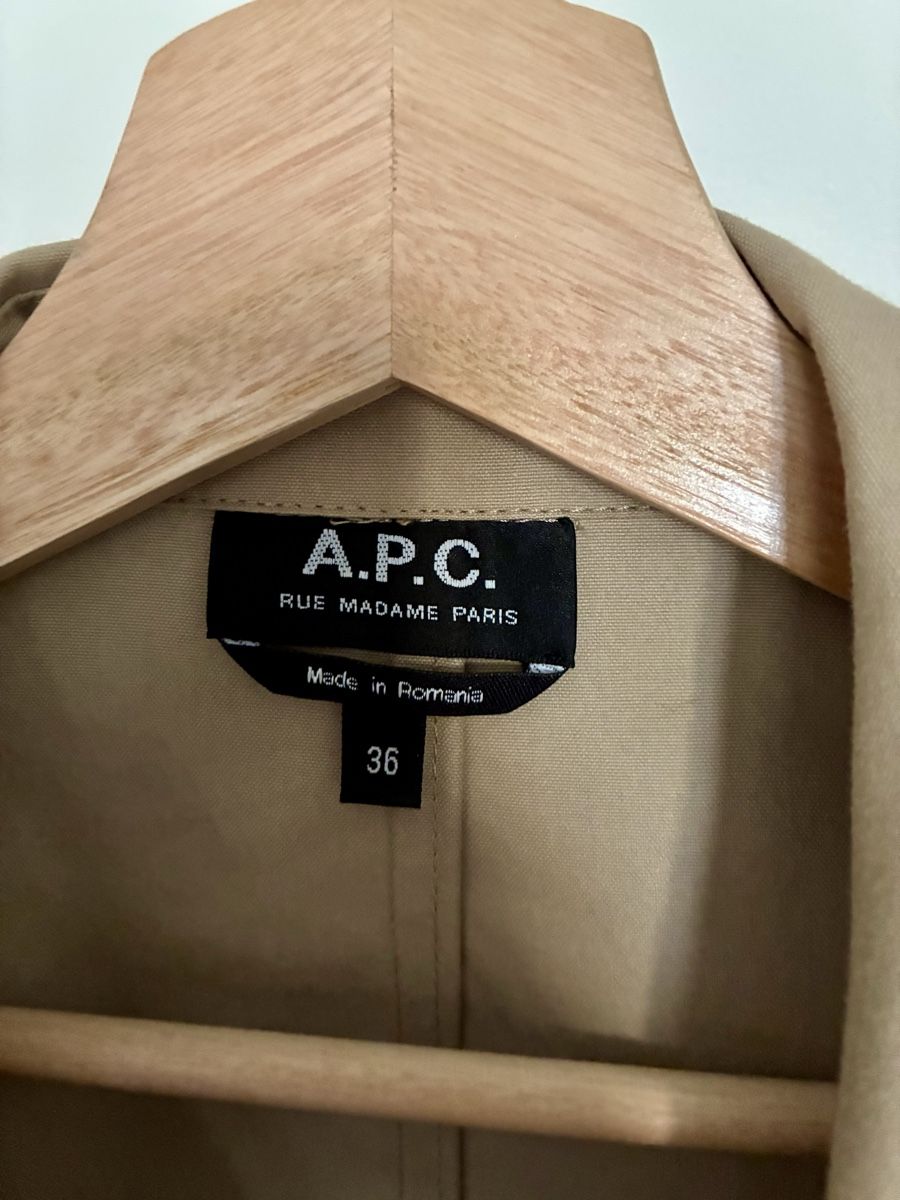 Apc Cappotti: APC Trenchcoat – Usato da Zürich venduto da liviam1 2