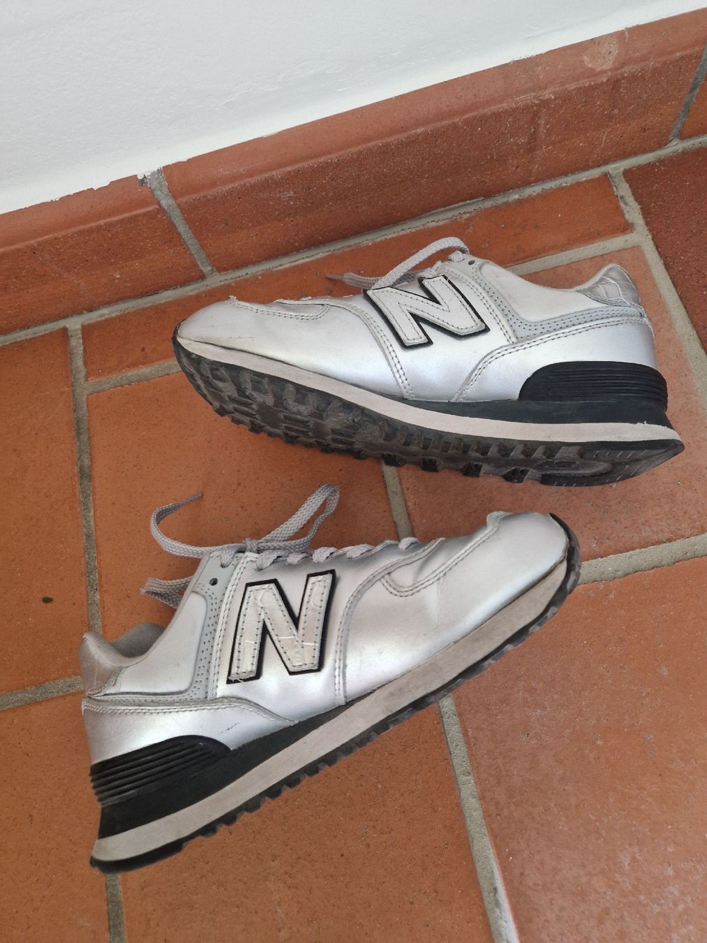 New Balance Damenschuhe: New Balance Sneaker 38 silber – Gebraucht aus Lichtensteig von Cocabana_16 3