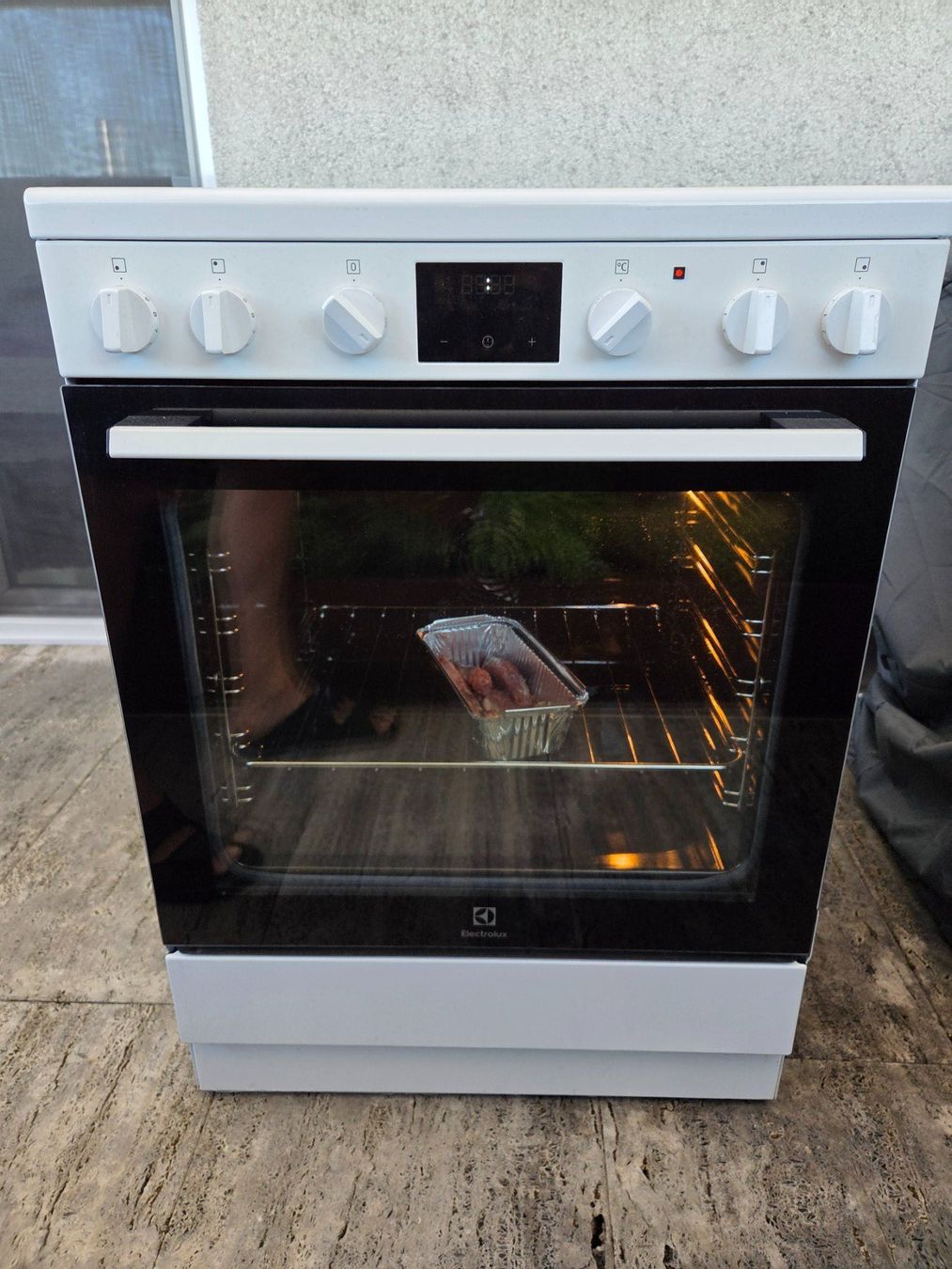 Electrolux Cucine: Herd Electrolux 240Volt mit Garantie – Usato da Port venduto da Jaisser 1