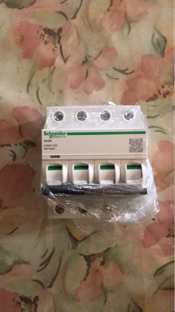 Disjoncteur Schneider Acti 9 IC60N - 4A, 60A Max, Neuf, EAN 3606480080494