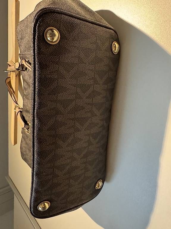 Michael Kors Sacs femmes: Original Michael Kors Tasche – D'occasion à Rothenburg par Rouge2 1