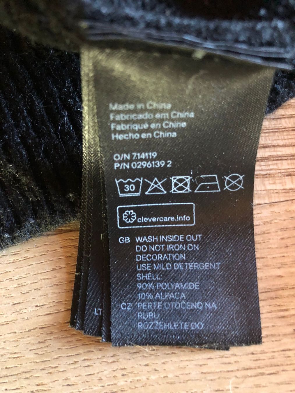 Maglioni & Felpe: 2 hübsche Damenpullover Gr. M – Usato da Röschenz venduto da Tashroal 4