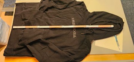 LUMNEZIA Kapuzenpullover schwarz