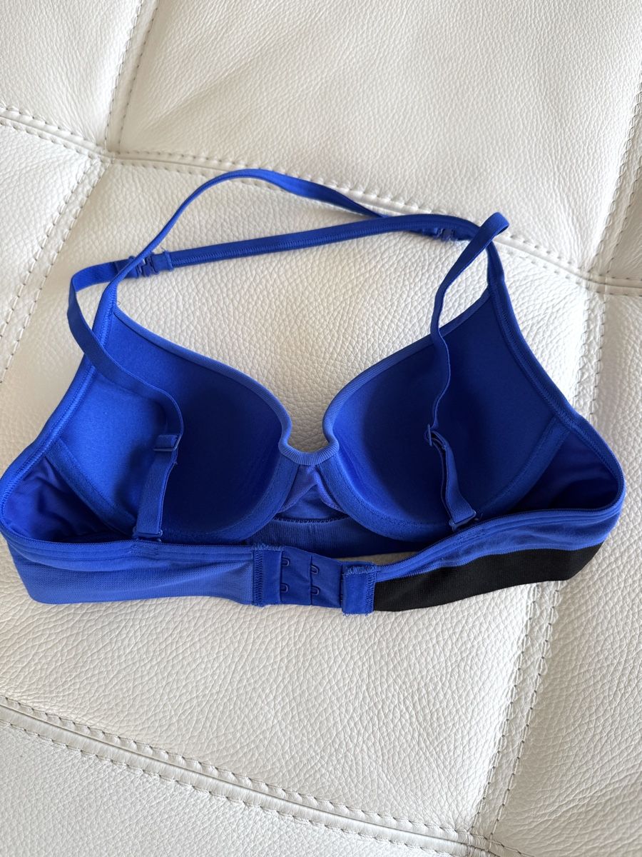 Calvin Klein Sonstige Unterwäsche: New Calvin Klein Bra with adjustable straps, Size 70A – Neu und originalverpackt aus Forch von ele_9gsf 1