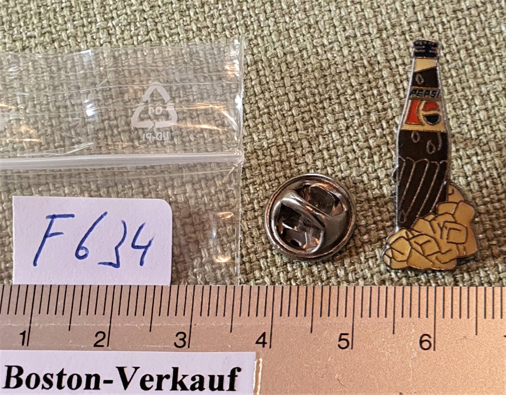 Placchette & Badge: F634 - Alter Pin Pepsi mit Eis – Usato da Reinach BL venduto da Boston-Verkauf 3