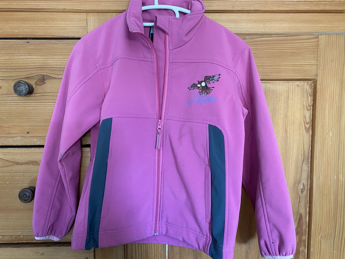 Trevolution Giacche & Cappotti: Top Softshell Jacke TRevolution Gr. 140 Pink – Usato da Volketswil venduto da Stutzmeili