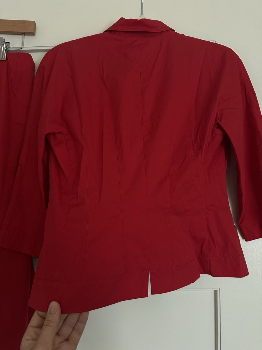 Prada Completi & Tailleur: Prada red suit S – Usato da Zürich venduto da Gogomargo 4
