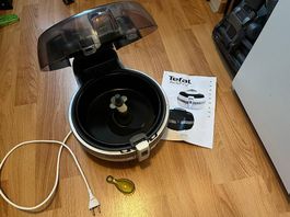 A vendre friteuse à air chaud Tefal Actifry