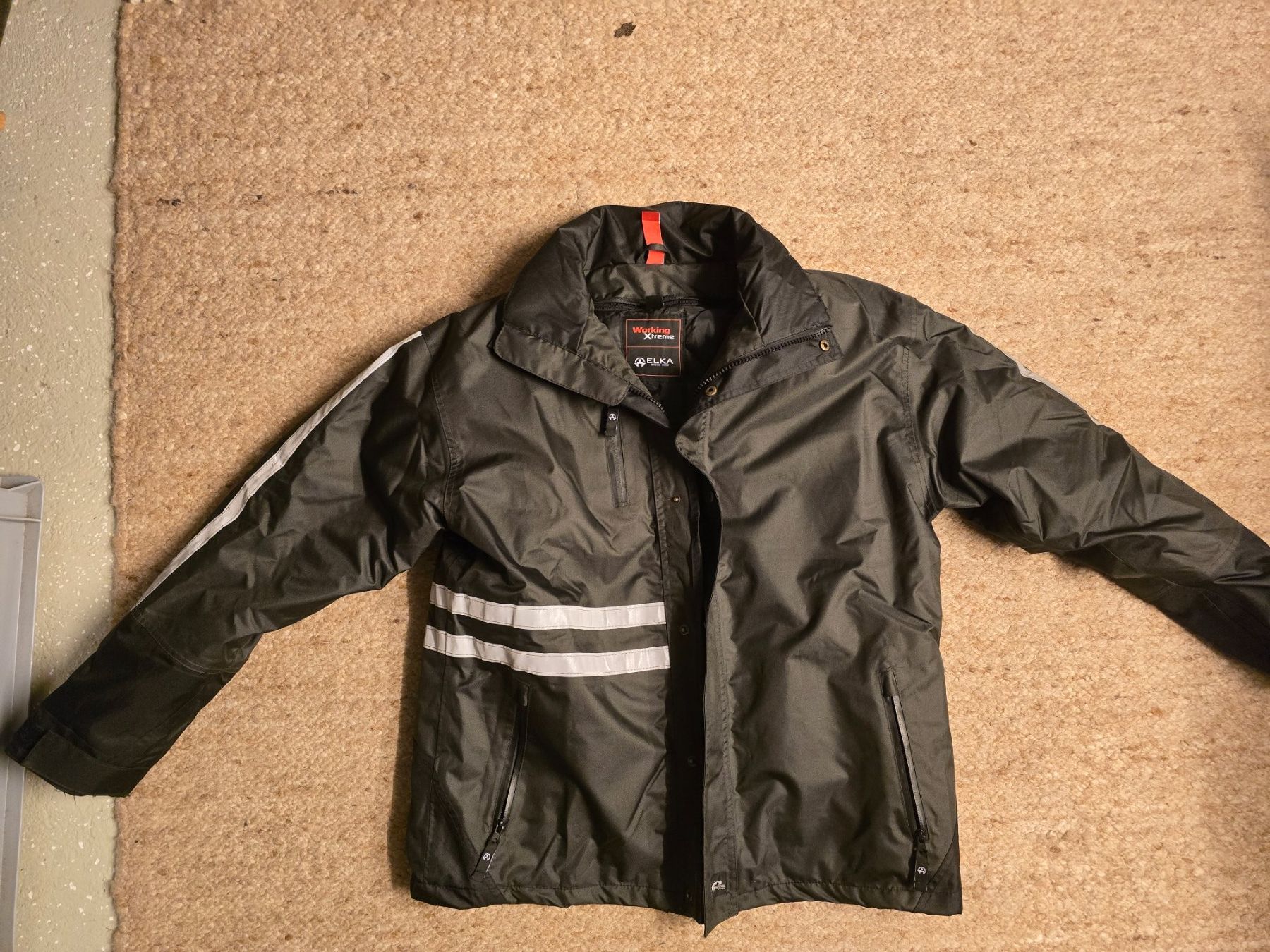 Jacken: Elka Working Xtreme 2 in 1 Jacke – Neu (gemäss Beschreibung) aus Gerlafingen von auniho