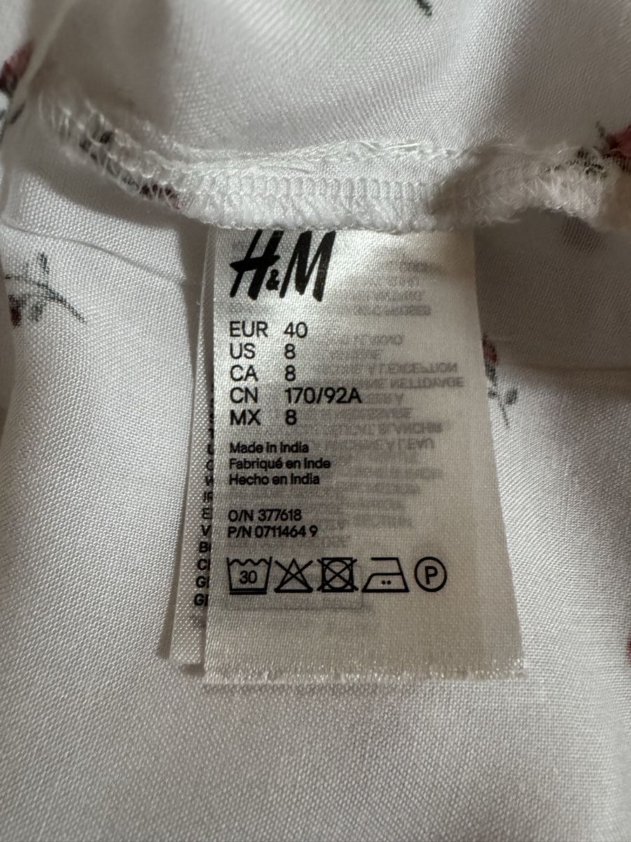 H&M Camicette: H&M Bluse, Grösse 40, weiss mit Rosenmuster – Usato da Hergiswil NW venduto da kaufe_bei_kaufmann 6