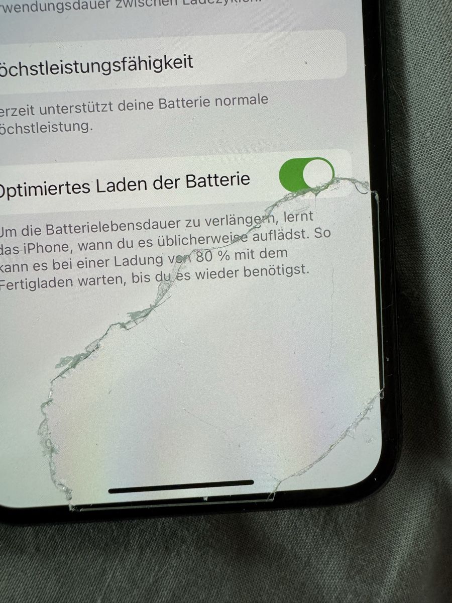 Apple Telefoni cellulari / Smartphones: Apple iPhone XS schwarz 64GB – Usato da Samstagern venduto da pipistrelli01 4