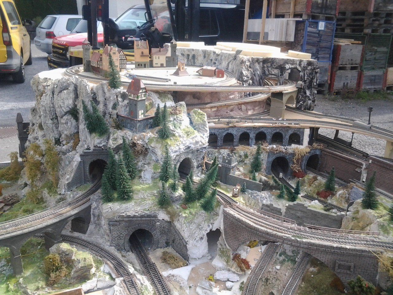 Märklin Modellini di ferrovie: Eisenbahnanlage – Usato da Hinwil venduto da rolifou 3