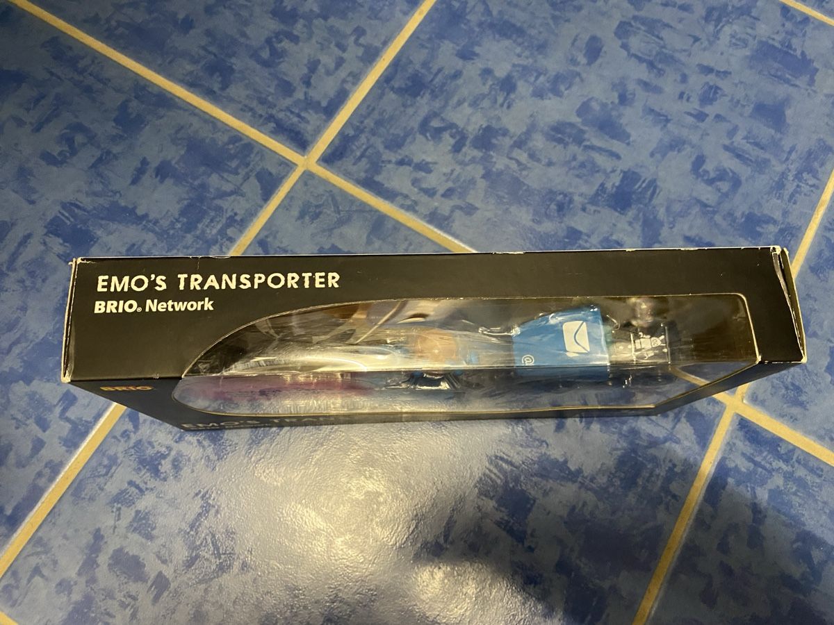 Brio Giocattoli: BRIO NETWORK - EMO‘S TRANSPORTER (release 2006) – Nuovo e nell'imballaggio originale da Meierskappel venduto da Tarmogoyf 2