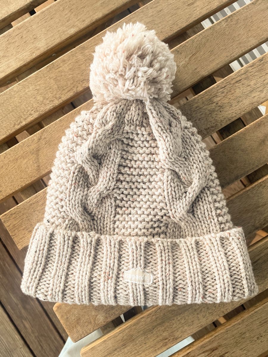 Copricapi, berretti & cappellini: Superdry & Co - Winter Mütze - Beige – Usato da Zürich venduto da t8w_gf5y