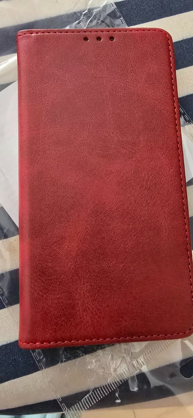 Cover & Protezioni schermo: iPhone 15 Pro CASEME Wallet Magnet Case 6.1" + Glas – Nuovo e nell'imballaggio originale da Einsiedeln venduto da ssolli5511