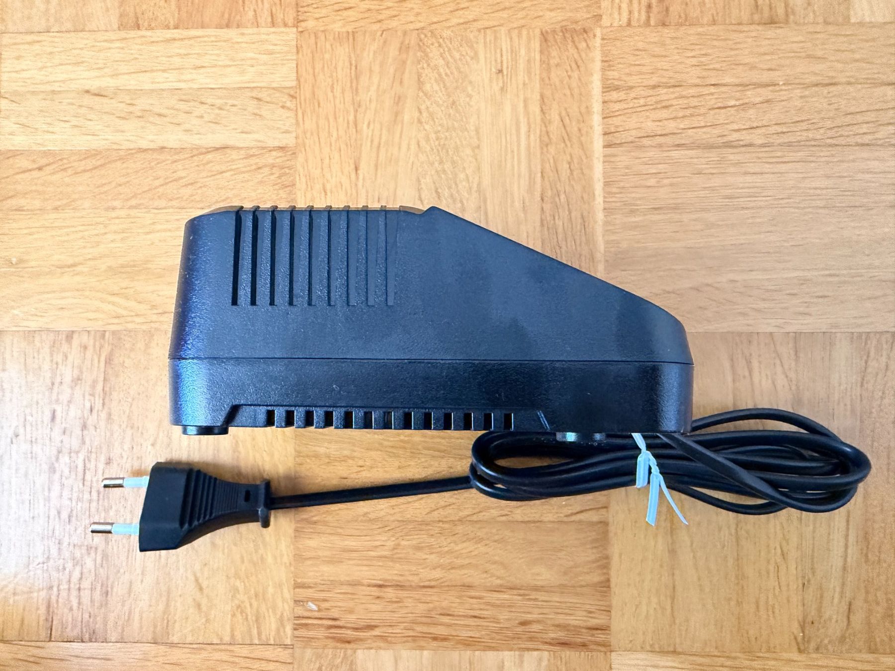 Einhell Caricatori & Batterie: Einhell Power-X-Charger 3 A Ladegerät 20V – Nuovo e nell'imballaggio originale da Zollikofen venduto da Hoplaboom 3