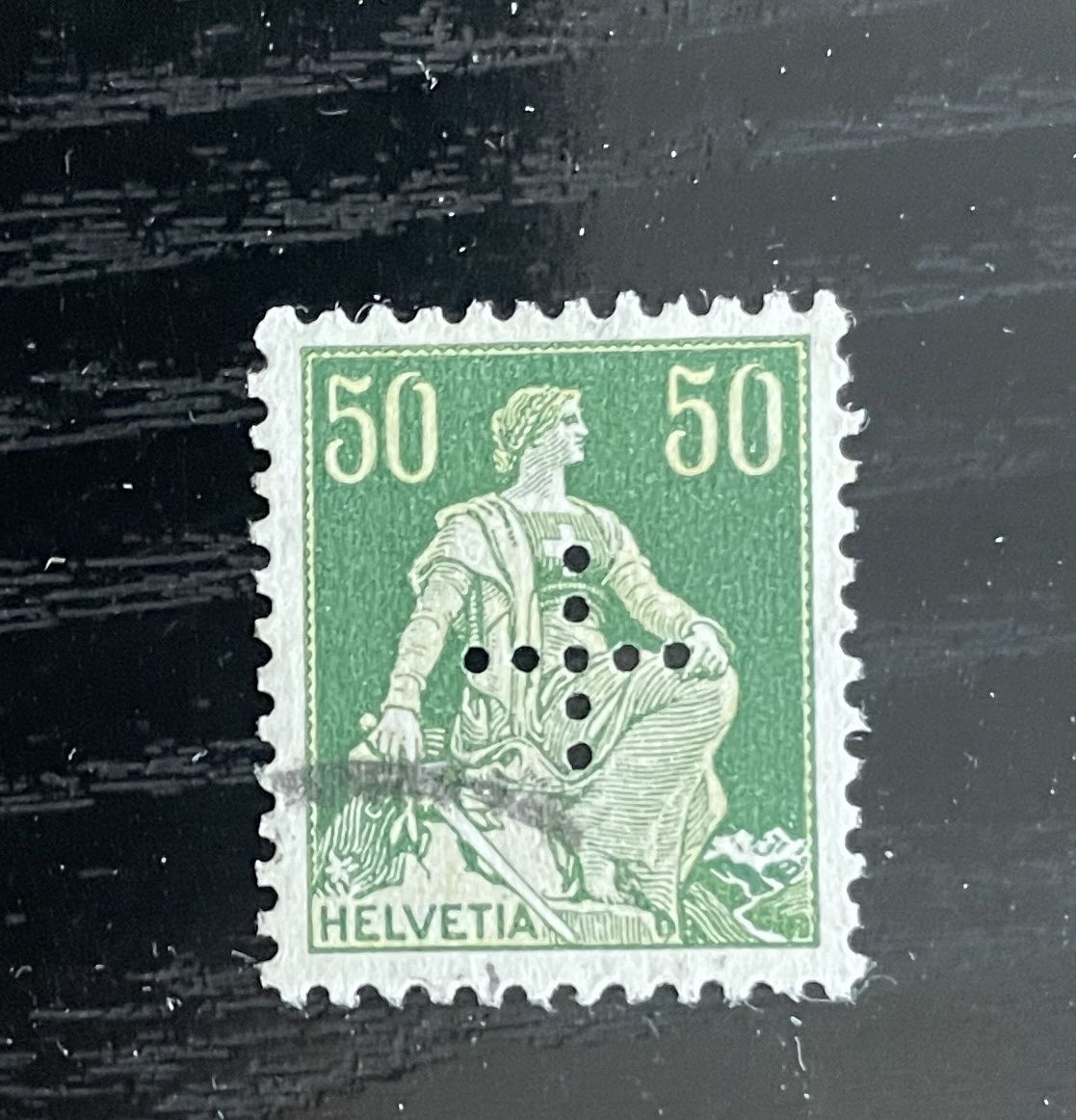 Tutti i francobolli: Dienstmarke DII #10 mit eingelochtem Kreuz – Usato da Zug venduto da gip41