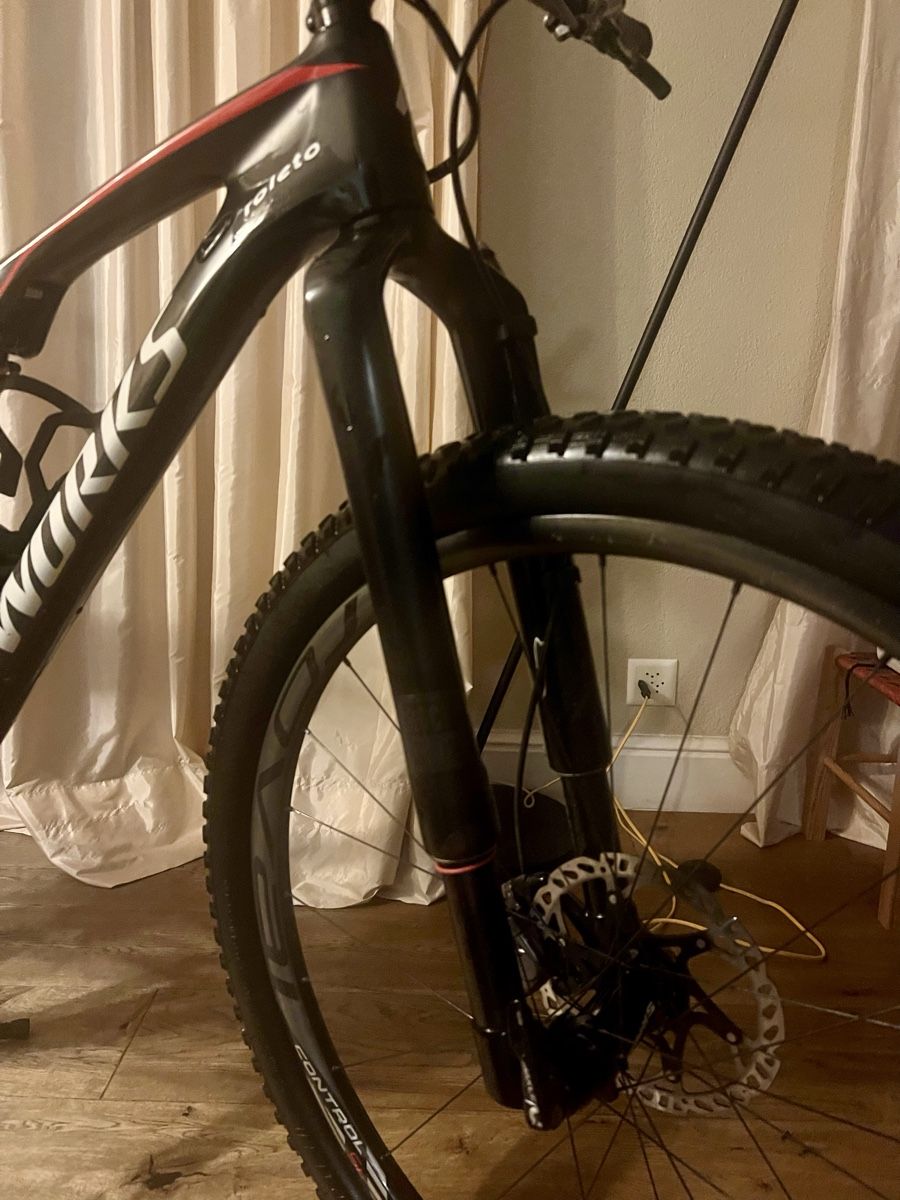 Specialized Velos: Specialized Epic S-Works NP 11‘450.00 Fr. – Gebraucht aus Benken SG von Gadfly 3