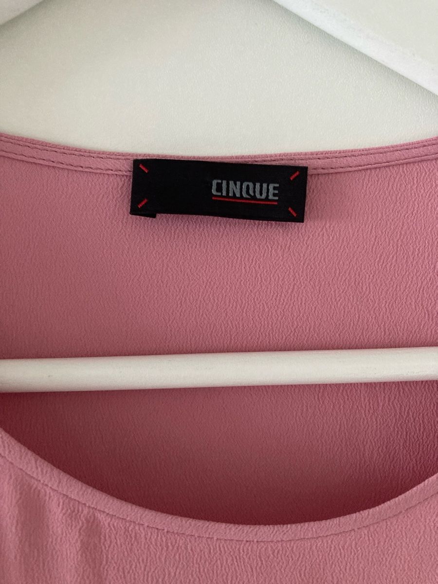 Cinque Camicette: Damen Bluse Cinque Grösse M mit kleinem Löchlein – Usato da Zürich venduto da Timbera 1