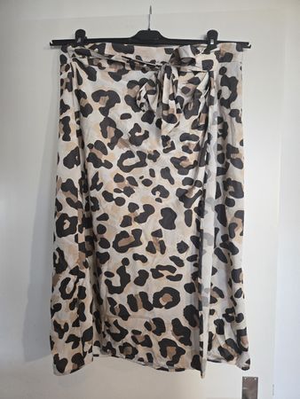Cooler Leo Wickel-Rock von Bonprix, 44