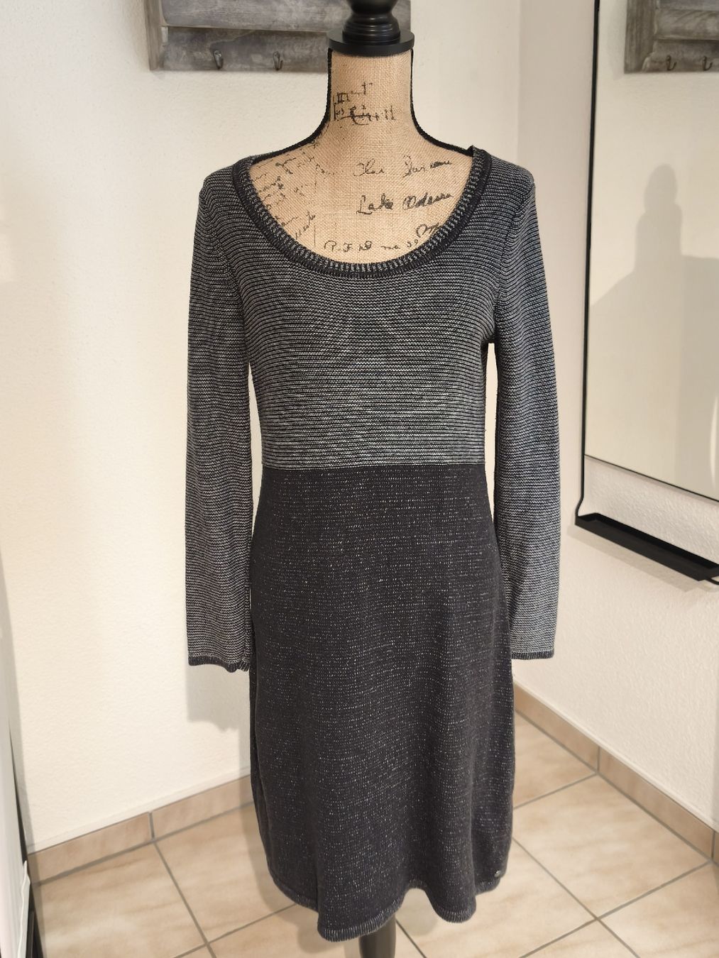 Cecil Kleider: CECIL Strick Kleid Gr.S – Neu (gemäss Beschreibung) aus Emmetten von SecondhandSiska