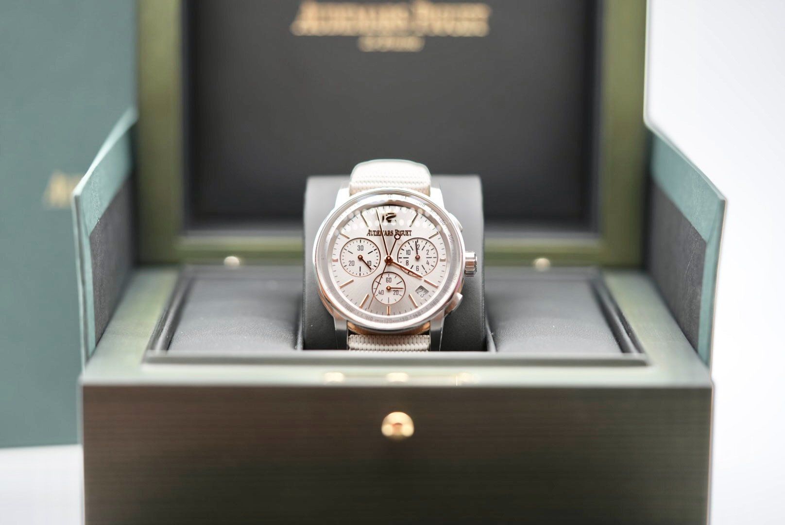 Audemars Piguet Orologi: Audemars Piguet Code 11.59 Chronograph Chronograph New – Usato da Lugano venduto da Superstudiolugano