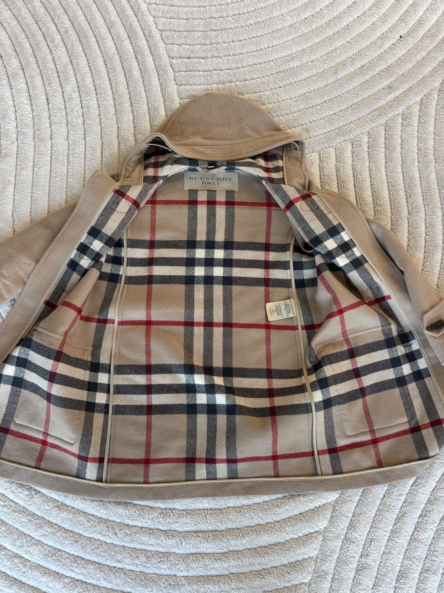 Burberry Jacken: Burberry Brit – Gebraucht aus Schaan von Noah_05 1