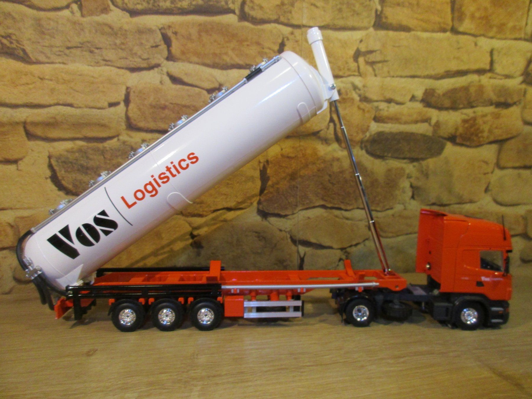 Tekno Modellautos: Tekno 1:50  Scania R   Vos Logistics – Gebraucht aus Ennetmoos von Truckdiver 5