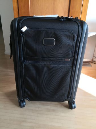 ALPHA 3 Continental erweiterbarer Handgepäck Koffer von Tumi