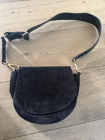 Closed aus Wildleder in Schwarz 