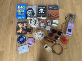 Spiel, Schmuck, Bücher