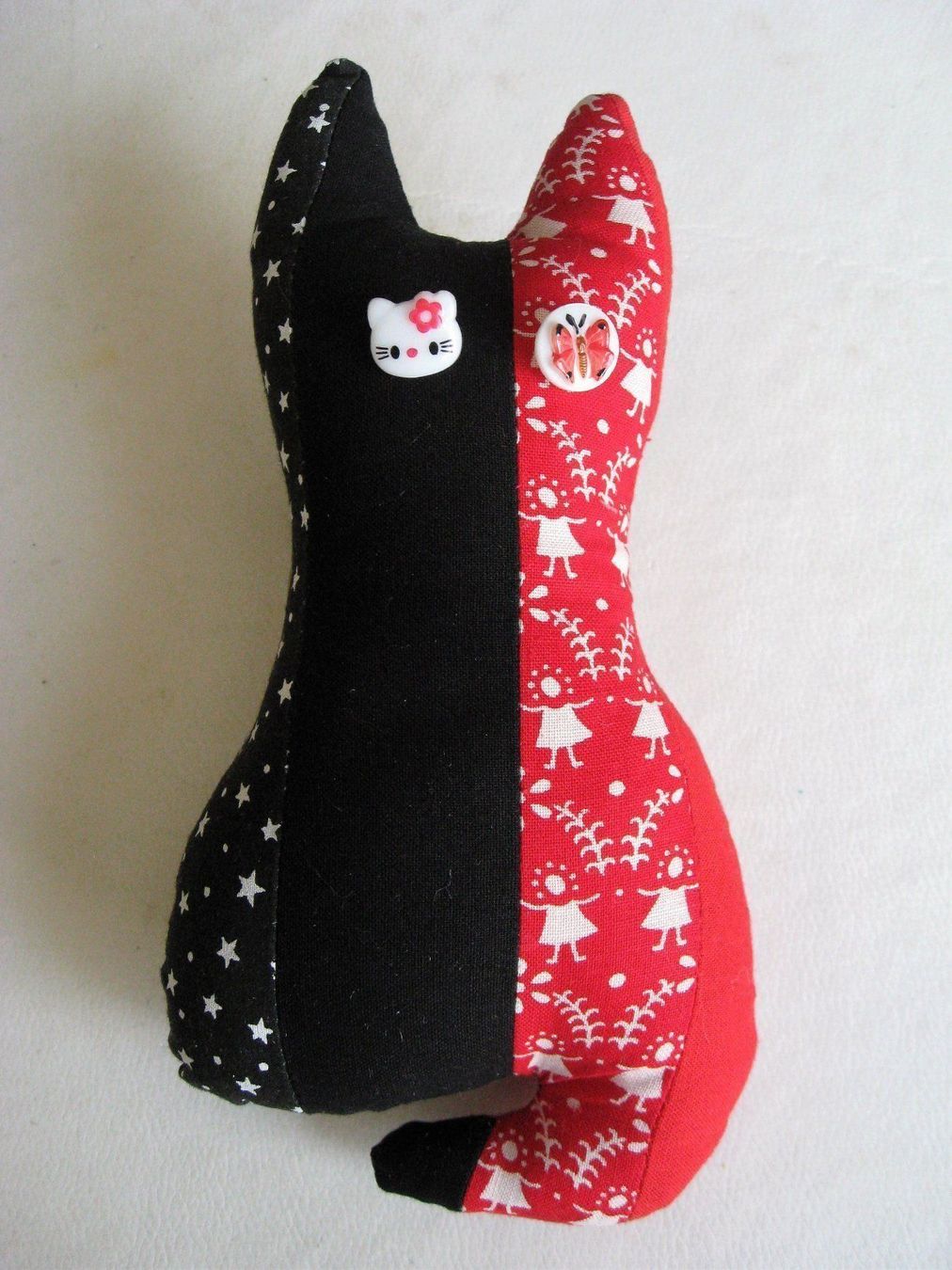 Cuscini: Nadelkissen Katze, Patchwork Handarbeit – Nuovo (secondo la descrizione) da Kriens venduto da Kraeutergarten