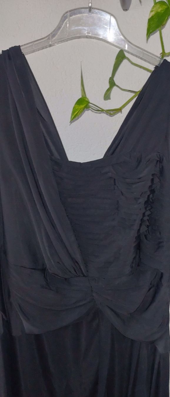 Ulla Popken Kleider: Schönes Schwarzes Ulla Popken Kleid – Neu (gemäss Beschreibung) aus Bremgarten AG von irmscherastraH 3