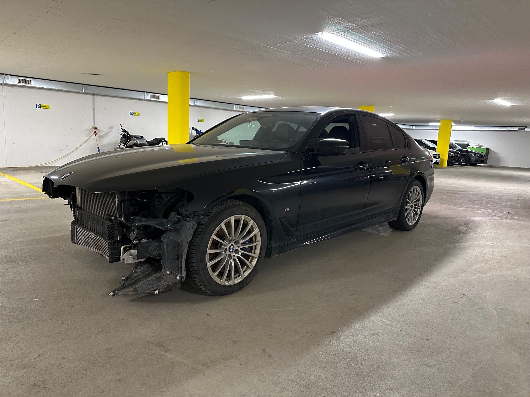 BMW Automobili: BMW 540D 2022 - Unfall – Difettoso da Affeltrangen venduto da AutoZentrumAG 2